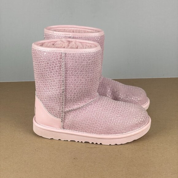 UGG Classic II Gel Hearts Pink Short Boots Kids 3 Pink Shearling Lined Pull On - Picture 3 of 9